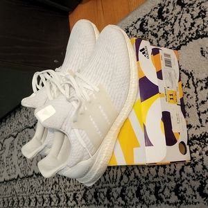 Mens Adidas Ultraboost size 11 triple white
